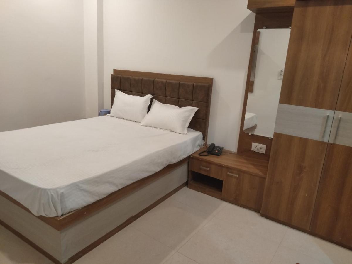 Rudraksha Guest House Varanasi Exterior photo